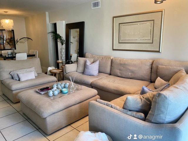 Apartment for rent  Unit #308 - photo 6227226