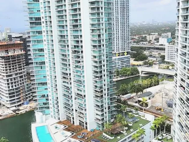 2-bedroom condo for sale in Miami - 350 S Miami Ave 3214 - MondialRealty