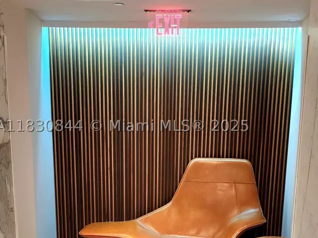 2-bedroom condo for sale in Miami - 350 S Miami Ave 3214 - MondialRealty
