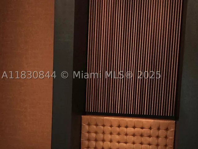2-bedroom condo for sale in Miami - 350 S Miami Ave 3214 - MondialRealty