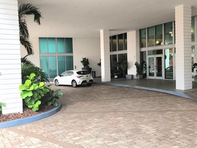 2-bedroom condo for sale in Miami - 350 S Miami Ave 3214 - MondialRealty
