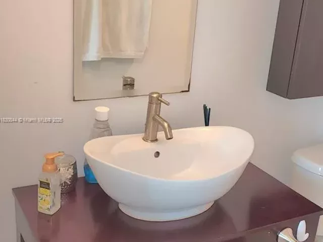 2-bedroom condo for sale in Miami - 350 S Miami Ave 3214 - MondialRealty