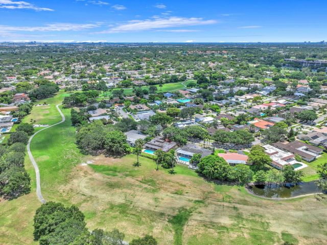 Home for sale at 5421 N 36th Ct - photo 6224001