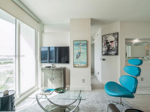 Apartment for rent  Unit #1602 - photo 6224898