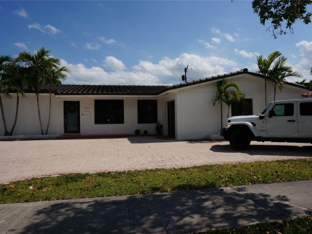 Home for sale at 9220 SW 56th St - photo 6225118