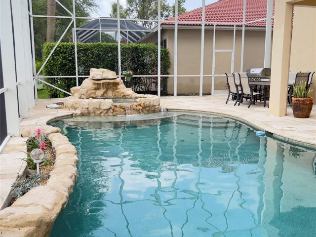 Home for sale at 1423 SW 158th Ave - photo 6235208