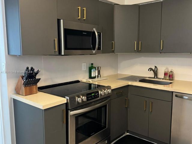 Apartment for rent  Unit #3C - photo 6227263