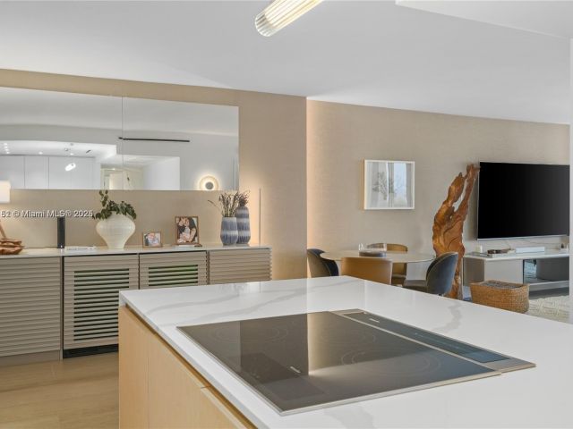 Apartment for sale  Unit #407 - photo 6227928