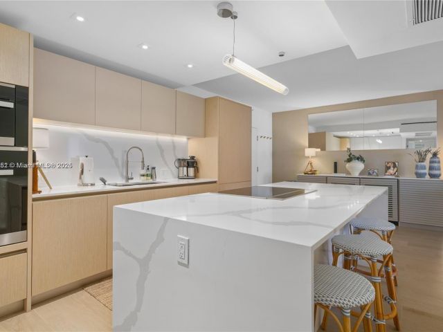 Apartment for sale  Unit #407 - photo 6227929