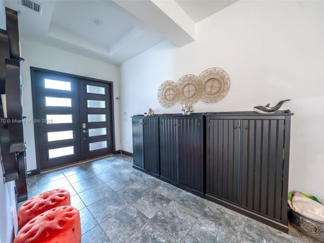 Home for rent at 15976 SW 136th Ter 15976 - photo 6226379