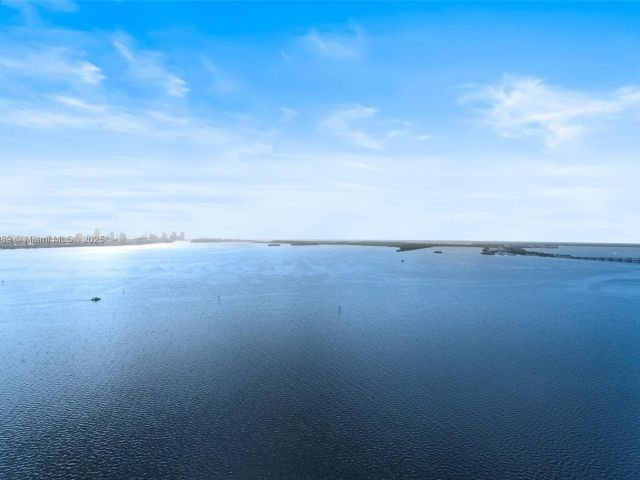 Apartment for sale  Unit #2807 - photo 6270143