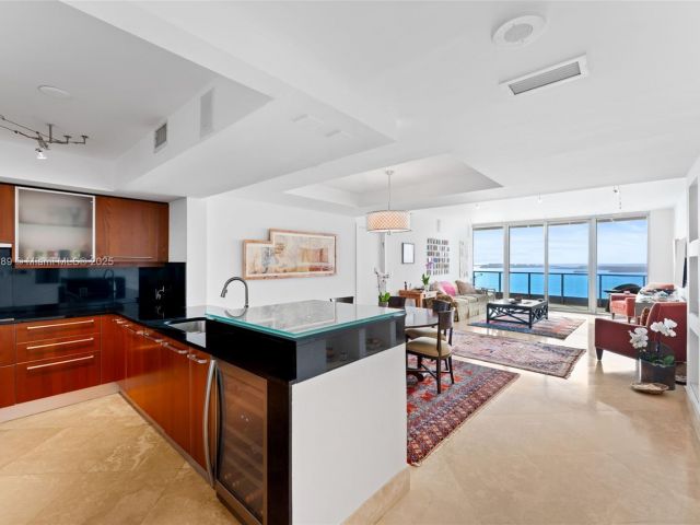 Apartment for sale  Unit #2807 - photo 6270148