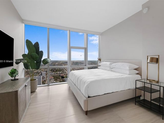 Apartment for sale  Unit #PH4912 - photo 6228624