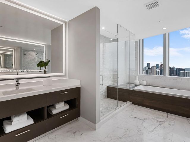 Apartment for sale  Unit #PH4912 - photo 6228629