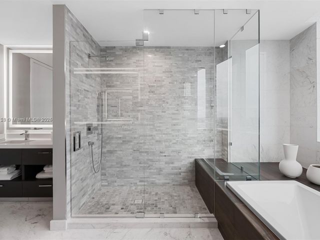 Apartment for sale  Unit #PH4912 - photo 6228630