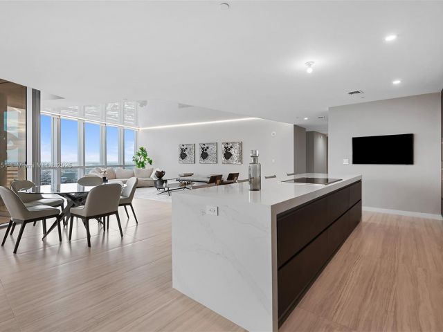 Apartment for sale  Unit #PH4912 - photo 6228634