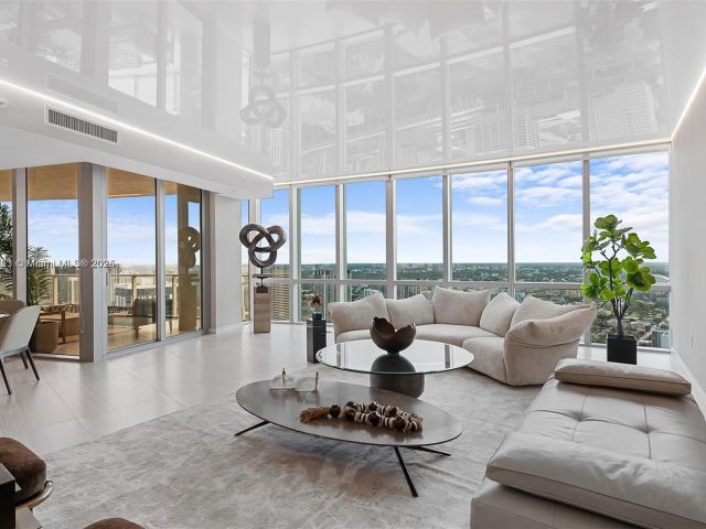 Apartment for sale  Unit #PH4912 - photo 6228635