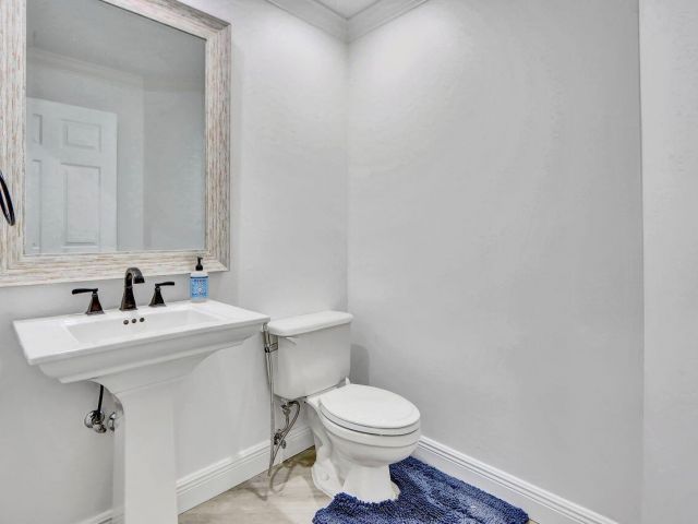 Home for sale at 6631 NW 43rd Terrace - photo 6252390