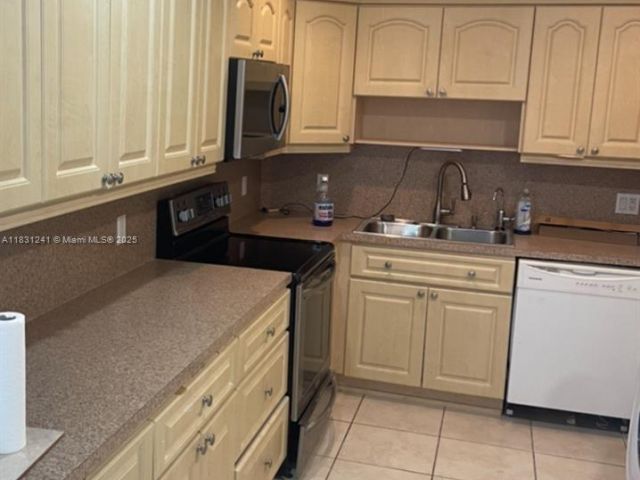 Home for sale at 7390 SW 30th Ter - photo 6227820