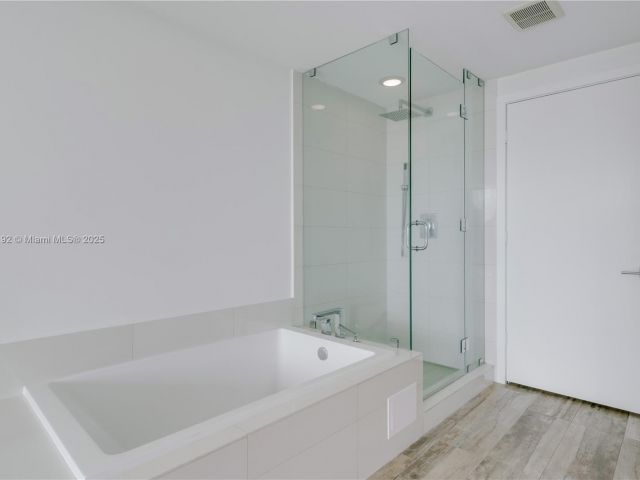 Apartment for sale  Unit #802 - photo 6709022