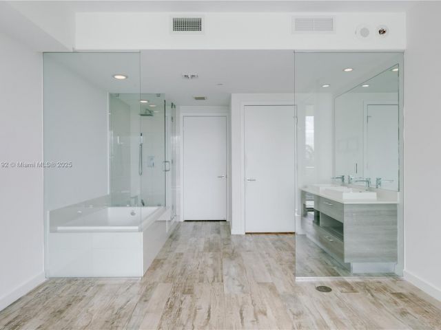 Apartment for sale  Unit #802 - photo 6709025