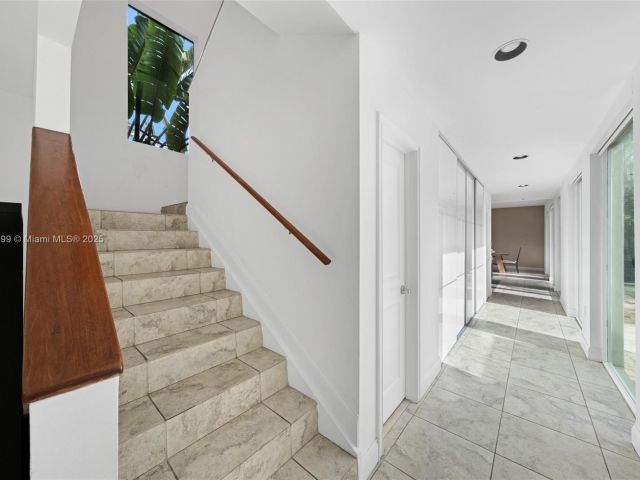 Home for sale at 440 Rosaro Ave - photo 6227898