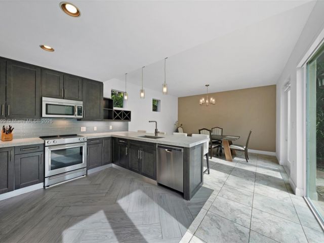 Home for sale at 440 Rosaro Ave - photo 6227910