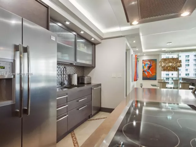 2-bedroom condo for rent in Hallandale Beach - 1800 S Ocean Dr 1810 - MondialRealty