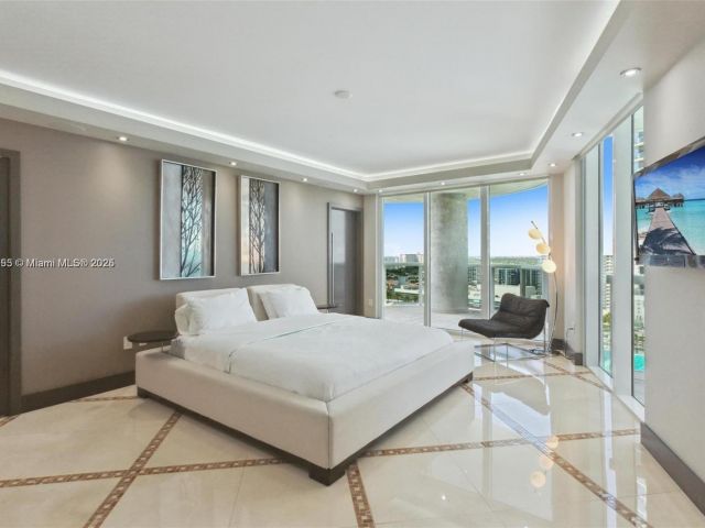 Apartment for rent  Unit #1810 - photo 6230206