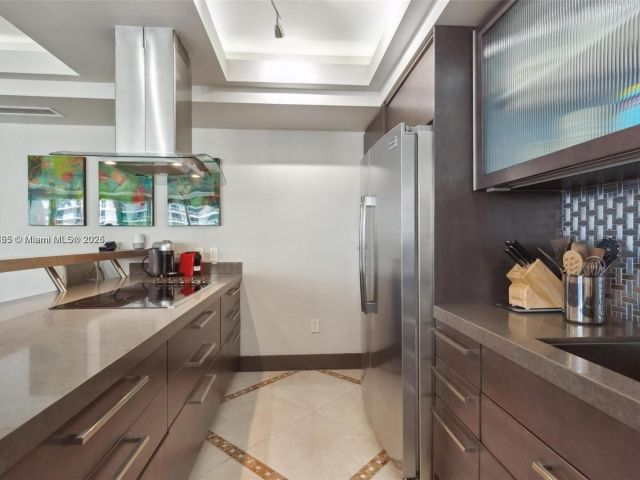 Apartment for rent  Unit #1810 - photo 6230211