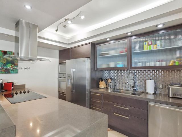 Apartment for rent  Unit #1810 - photo 6230212