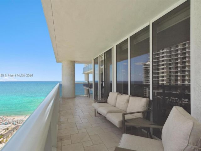 Apartment for rent  Unit #1810 - photo 6230217