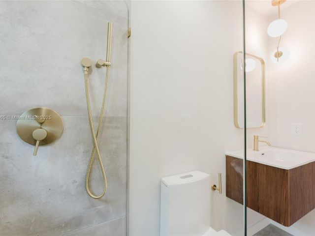 Home for sale at 1430 SW 32nd Ct - photo 6228244