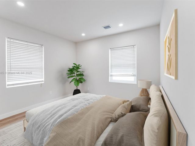 Home for sale at 1430 SW 32nd Ct - photo 6228247