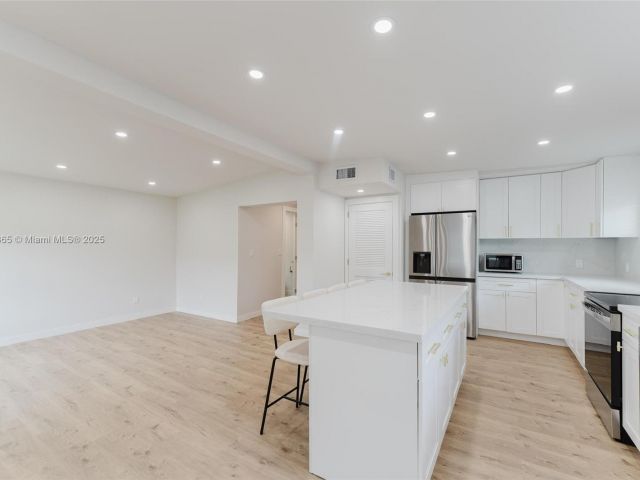 Home for sale at 1430 SW 32nd Ct - photo 6228257