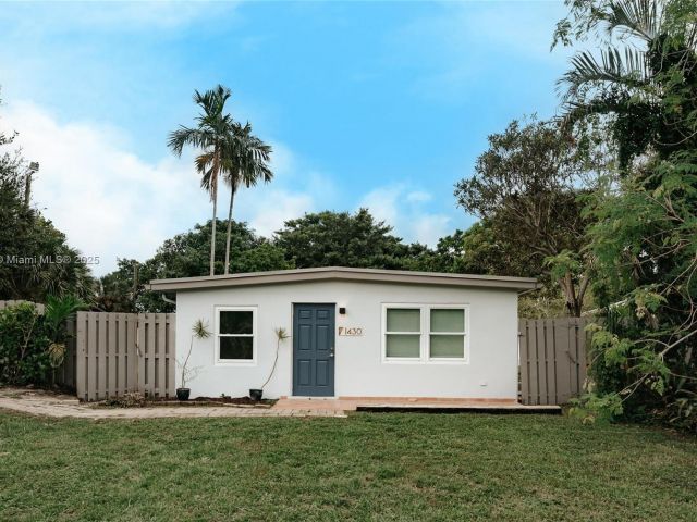 Home for sale at 1430 SW 32nd Ct - photo 6228261