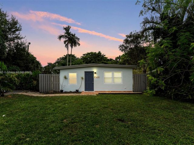 Home for sale at 1430 SW 32nd Ct - photo 6228262