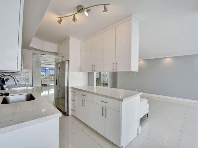 Apartment for sale  Unit #1401 - photo 6239647