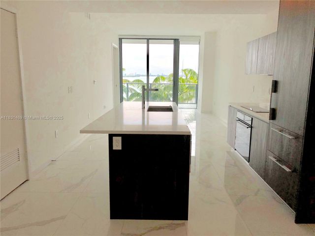 Apartment for sale  Unit #705 - photo 6229238