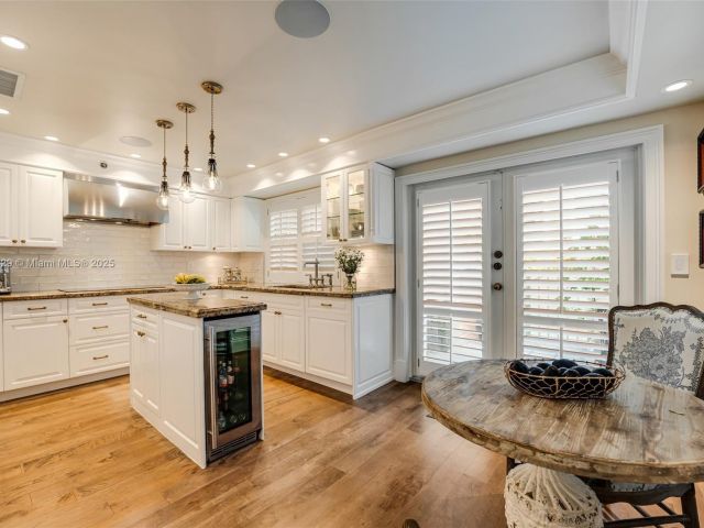 Home for sale at 618 Valencia Ave 101 - photo 6228911