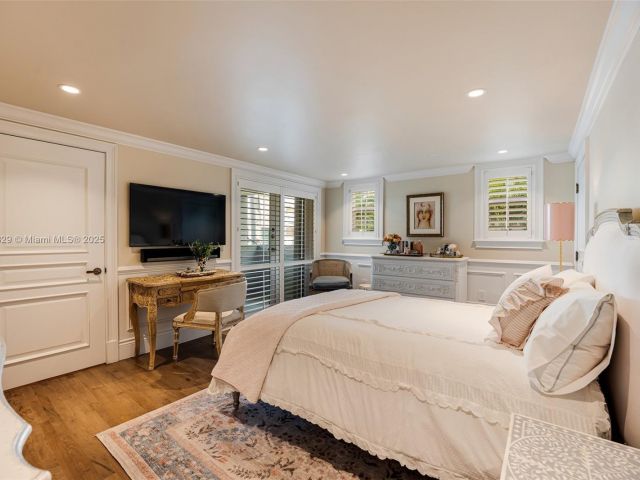 Home for sale at 618 Valencia Ave 101 - photo 6228915