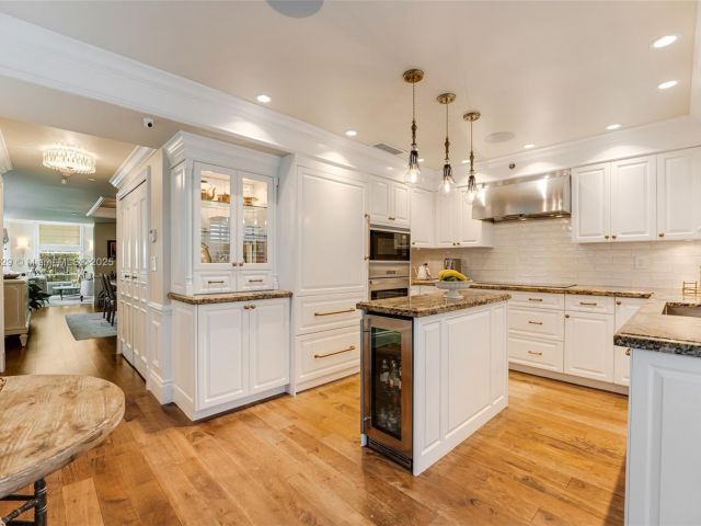 Home for sale at 618 Valencia Ave 101 - photo 6228922