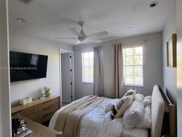 Home for sale at 706 SW 147th Ave - photo 6228688