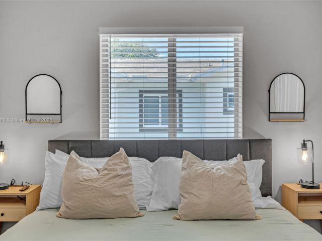 Home for sale at 507 NW 8th Ave #1 - photo 6229160