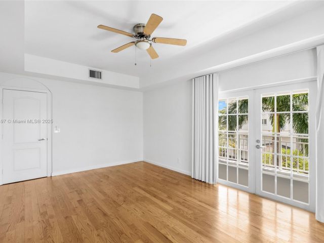 Home for rent at 1415 Sunset Harbour Dr 406 - photo 6242334