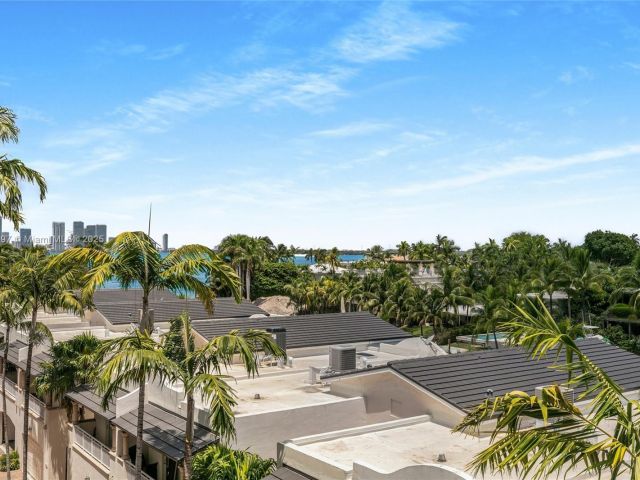 Home for rent at 1415 Sunset Harbour Dr 406 - photo 6242347