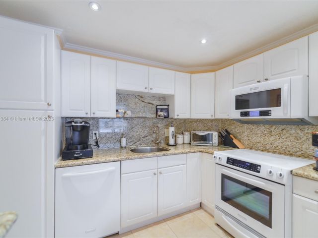 Apartment for sale  Unit #3P - photo 6230257