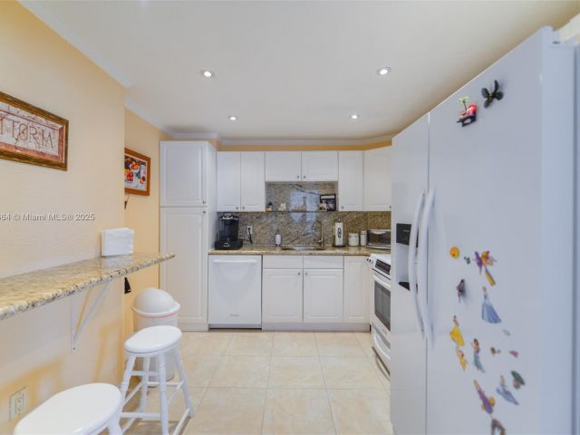 Apartment for sale  Unit #3P - photo 6230258