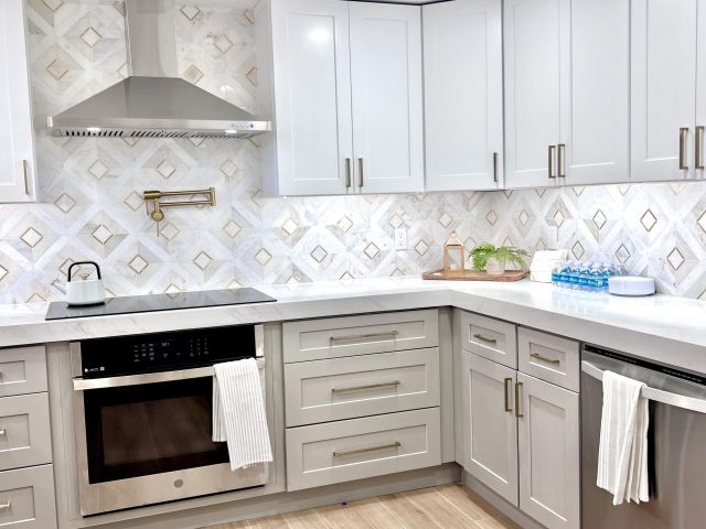 Home for sale at 118 SW 9th Avenue - photo 6767659