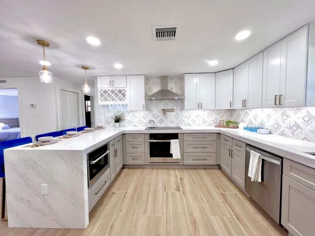 Home for sale at 118 SW 9th Avenue - photo 6767662